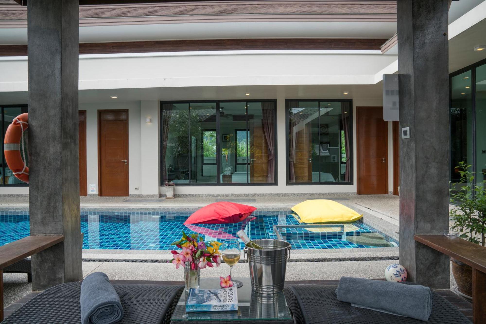 Narintara Private Pool Villas - Free Tuk-Tuk Service To The Beach! Ao Nang Екстер'єр фото